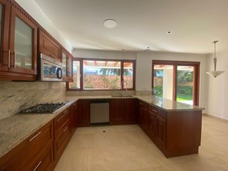 Foto 7 de VENDO HERMOSA CASA EN CONJUNTO CUMBAYA (Sector Colegio Menor)