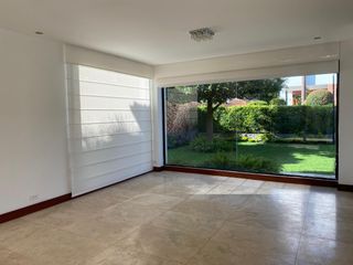 Foto 4 de VENDO HERMOSA CASA EN CONJUNTO CUMBAYA (Sector Colegio Menor)