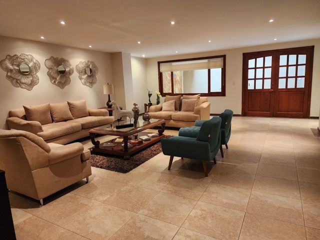 Departamento de 3 Dormitorios atrás de Av. Ordóñez Lasso