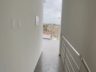 Foto 20 de VENTA DE CASA EN ESTRENO DE TRES PISOS EN LA ENTRADA DE LA URB. MONTEBELLO