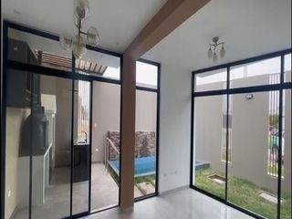Foto 5 de VENTA DE CASA EN ESTRENO DE TRES PISOS EN LA ENTRADA DE LA URB. MONTEBELLO