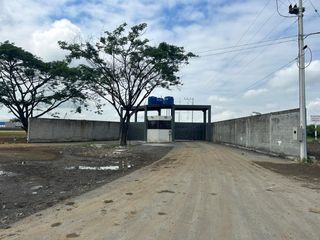 Foto 4 de ARRIENDO O VENDO BODEGAS A ESTRENAR EN COMPLEJO CERRADO