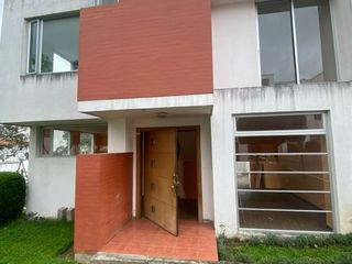 Casa en venta - Sector Mena del Hierro, Quito