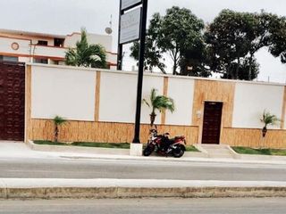 Foto 3 de Casa de Venta en Manta, Ecuador