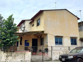 Foto 8 de VENTA CASA ESQUINERA VILLA ESPAÑA UNO NORTE DE GUAYAQUIL