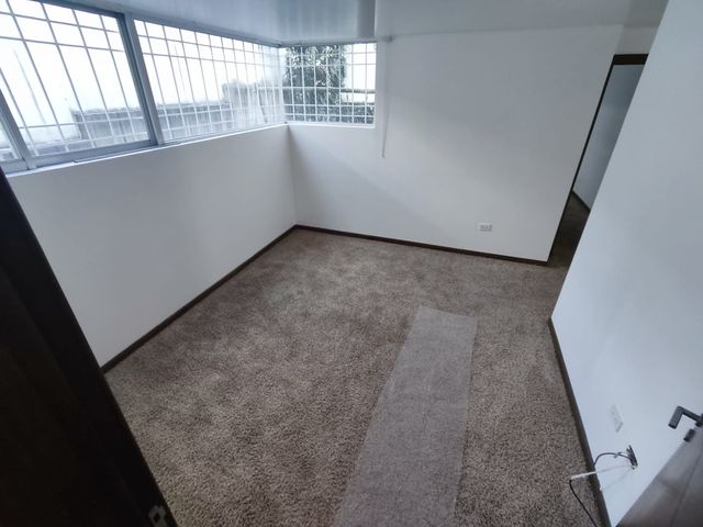 DEPARTAMENTO EN ALQUILER - EL BATAN Y 6 DE DICIEMBRE