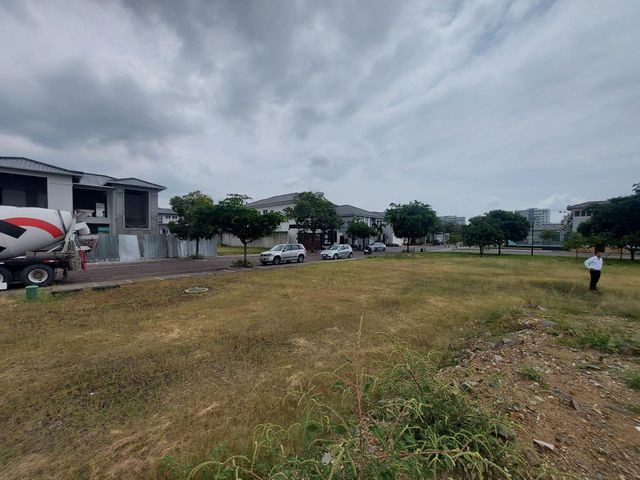 VENTA DE TERRENO MULTIFAMILIAR ISLA MOCOLI VISTA AL LAGO