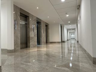 Foto 10 de Oficina en venta - Edif. Platinum 1, cerca de CC El Dorado