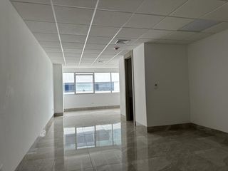 Foto 3 de Oficina en venta - Edif. Platinum 1, cerca de CC El Dorado