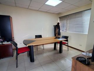 Foto 5 de Oficina en venta Trade Building, Zona Mall del Sol