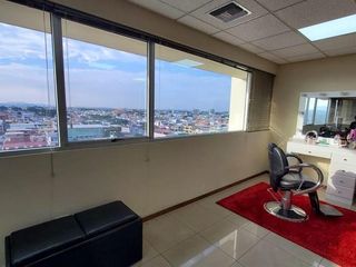 Foto 2 de Oficina en venta Trade Building, Zona Mall del Sol