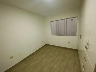 Venta De Casa En Breña Con Precio De Departamento En Límite Con Pueblo Libre