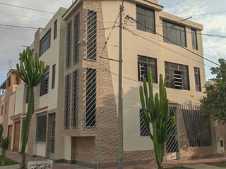 Foto 3 de EDIFICIO EN ALQUILER EN EL CENTRO DE ICA FRENTE A CENTRO COMERCIAL