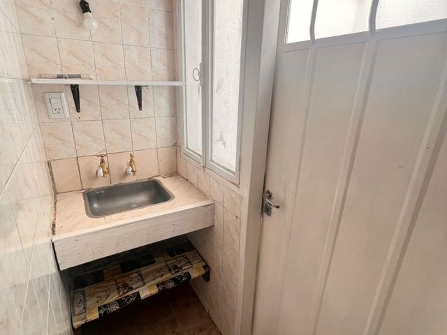 SE VENDE CASA/ COMPLEJO DE DEPARTAMENTO