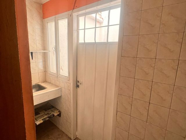 SE VENDE CASA/ COMPLEJO DE DEPARTAMENTO