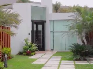 Foto 3 de VENTA CASA EN LA ESTANCIA EN LA MOLINA MODERNA FUNCIONAL