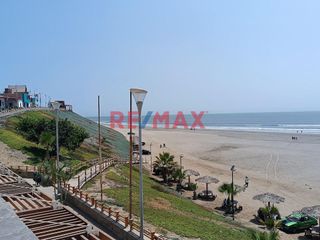 Foto 2 de Venta De Casa Hospedaje / Puerto Malabrigo / 15 Hab / $ 250,000 ID 1091750