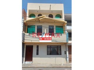 Foto 1 de Venta De Casa Hospedaje / Puerto Malabrigo / 15 Hab / $ 250,000 ID 1091750
