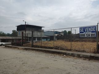 Foto 1 de Vendo lote esquinero en la Urb. Pinar del Río, Santo Domingo