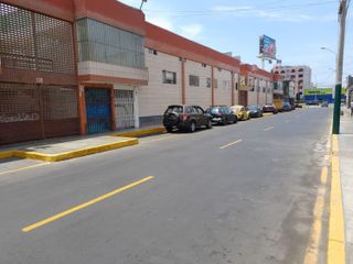 Vendo Local Comercial de 22 m² en El Cc Marina Plaza.