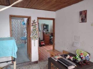 Foto 1 de CASA EN VENTA, PARA REMODELAR BARRIO BELLA VISTA CRA 60 BOGOTÁ