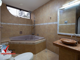 Foto 16 de VENTA DE CASA INDEPENDIENTE  DE 1,100 M2 EN LA MOLINA, URB. RINCONADA DEL LAGO