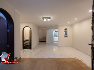 Foto 12 de VENTA DE CASA INDEPENDIENTE  DE 1,100 M2 EN LA MOLINA, URB. RINCONADA DEL LAGO