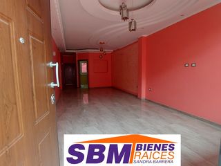 Foto 4 de En Machala Sector Patria Nueva Se Vende Linda Casa de Dos Departamentos Comodos, Aplica BIESS, Acabados Importados