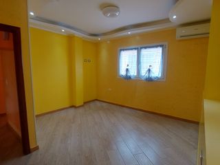 Foto 17 de En Machala Sector Patria Nueva Se Vende Linda Casa de Dos Departamentos Comodos, Aplica BIESS, Acabados Importados