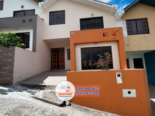 Casa de oportunidad en venta dentro de urbanización, Sector Las Pencas C1150