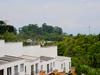 Majestuosa casa en Rivera Campestre. Villa Olimpica. Pereira - Colombia.