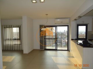 DPTO 3 DORM. + COCHERA+BAULERA. COMPLEJO ALGARROBO, B° ALBERDI. CATEGORIA.