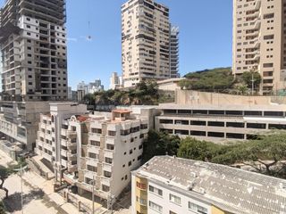 Aparrtamento de una habitacion con vista al mar en Rodadero Sur. 60 M2