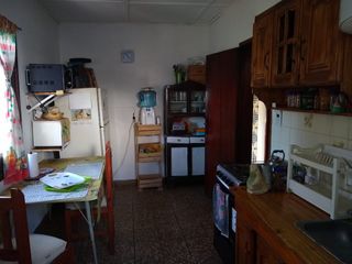 Casa En Calle 22 Y Calle 33 (verónica, Partido De Punta Indio).