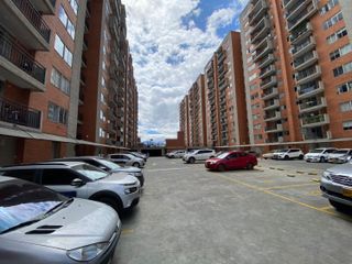 Se vende apartamento ubicado en Torres de Castilla, en perfecto estado, con parqueadero