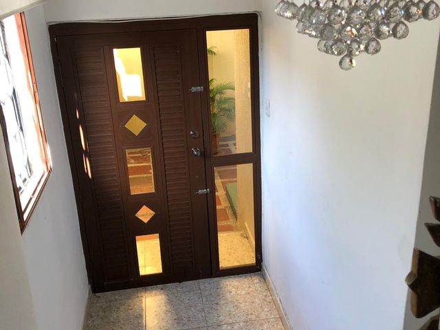 Vendo casa ubicada en el barrio Carrizal con 7 apartaestudios