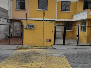 OPORTUNIDAD  Casa  Rentera de Venta  en Calderón Quito,