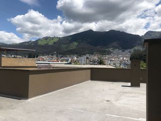 En venta departamento tres dormitorios,  Quito Las Casas, Universidad Central, La Colon