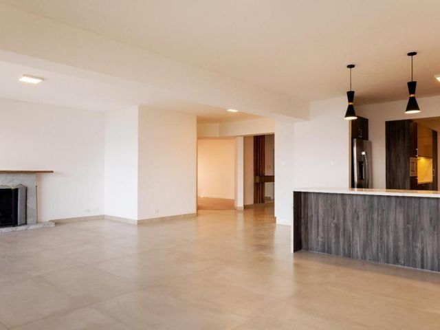 VENDE DEPARTAMENTO 305 M2 GONZALEZ SUAREZ