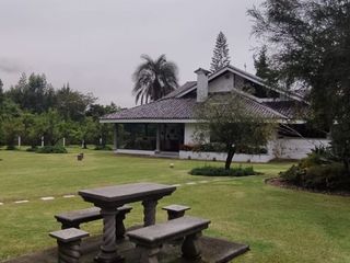 RENTA CASA DE CAMPO CON PISCINA SECTOR LA ARMENIA 1