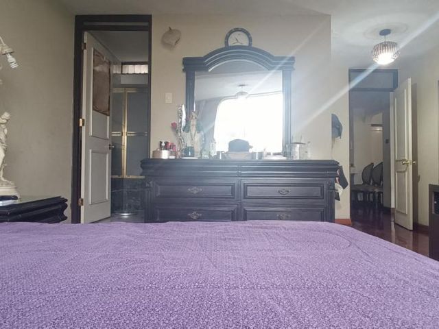 VENTA CASA 4DORM CON BAÑO PROPIO C/U. FRENTE A PARQUE. URB VISTA ALEGRE, SURCO