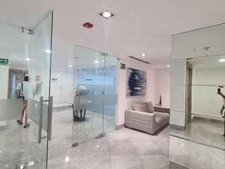 En alquiler moderna y lujosa oficina en Platinum 2, Ciudad Milenium, Av. Leon Febres Cordero Rivadeneira