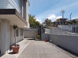 PONCEANO ALTO VENDO DEPARTAMENTO GRANDE CON PATIO