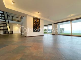 Departamento Duplex en VENTA- sector Cumbayá- jardín