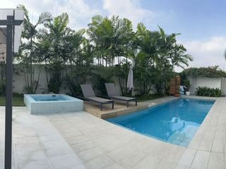 Foto 1 de Isla Mocoli, Alquilo/Vendo Hermosa Casa Amoblada con Piscina y Jacuzzi