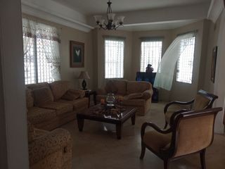 Foto 12 de Venta de Casa en el Centenario