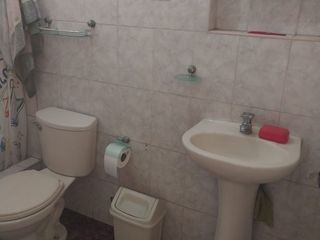 VENTA CASA CHACLACAYO 3 PISOS $165,000