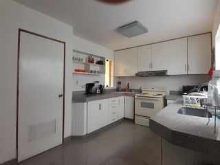 Bonita Casa en Condominio – Cruz del Sur – Urb. Los Granados