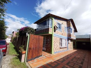 Casa barata con poso propio de agua en  Cajica Cund  $850 millones área 483m2