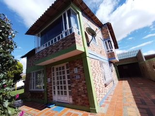 Casa barata con poso propio de agua en  Cajica Cund  $850 millones área 483m2